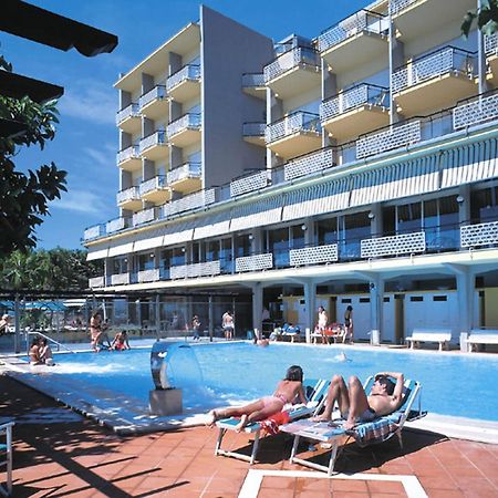 Hotel Bellevue Et Mediterranee Diano Marina Exterior photo